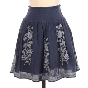 ⭐️HOST PICK ⭐️ J. Crew Navy and White Embroidered Skirt- Size XS